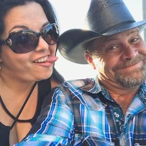 Meet your Posher, Genell